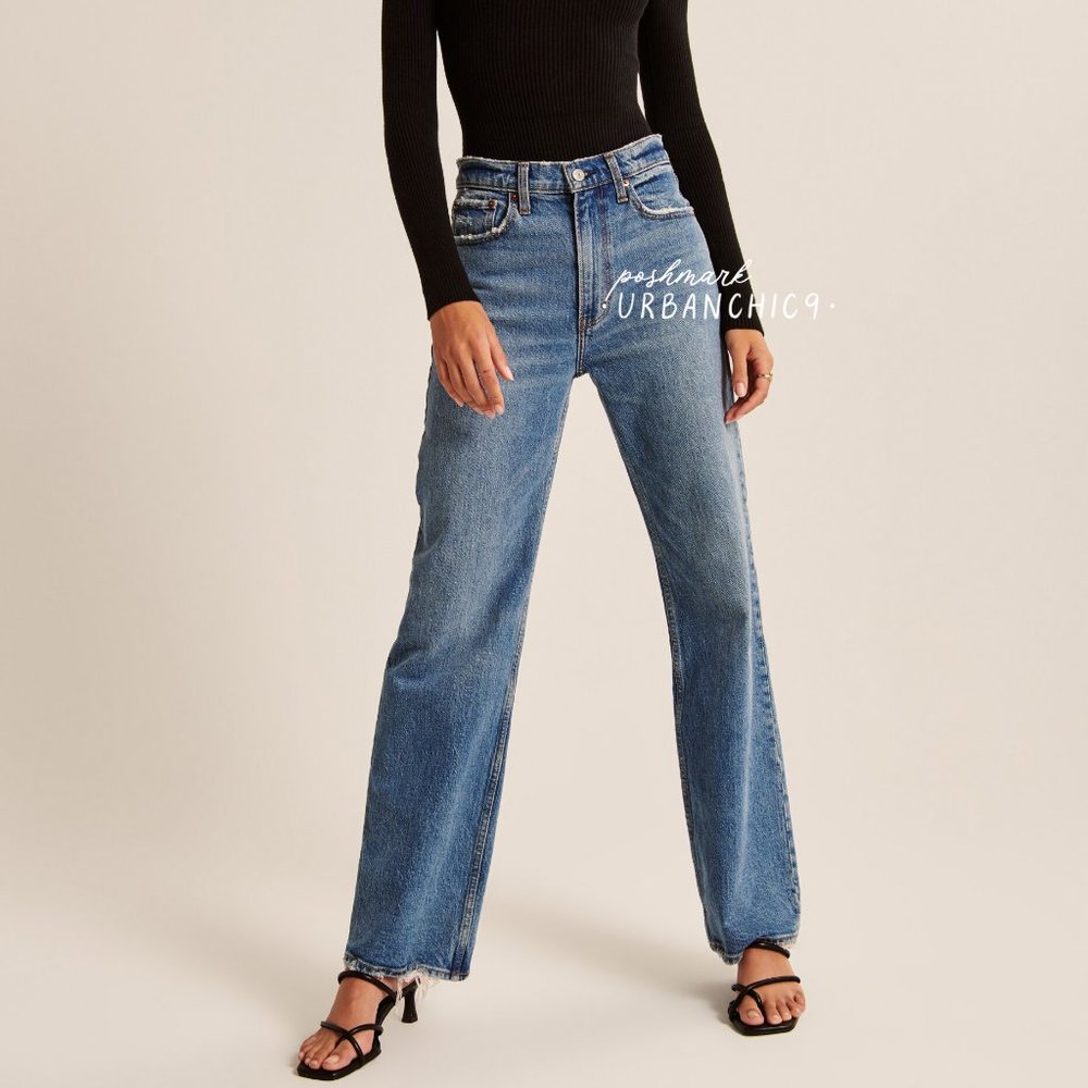NWT ABERCROMBIE 90s Relaxed Jean Medium Blue size 31
